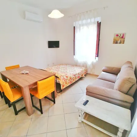 Holiday home La Casetta Gialla *